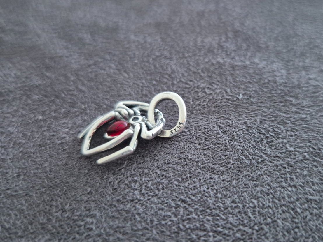 Anhänger: Silber Charm Spinne +Garantie – Neu (gemäss Beschreibung) aus Rotkreuz von Carbone_Bijou-Shop 3