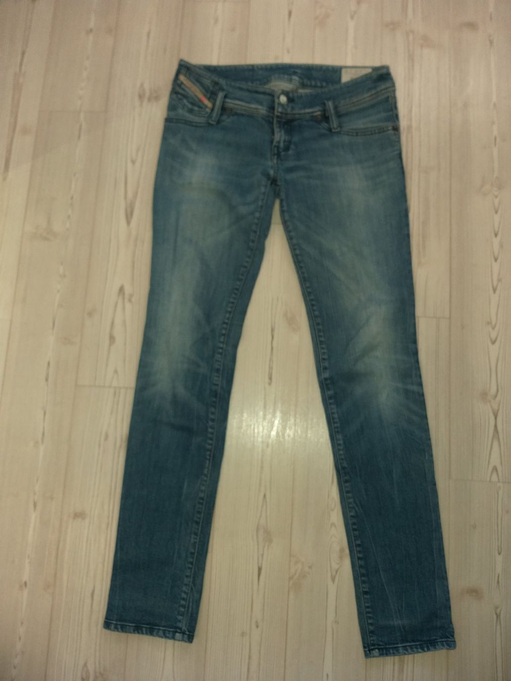 Diesel Jeans: Jeans DIESEL MATIC  Taille / Grosse W 27 L 32..... – Usato da Cossonay-ville venduto da Super-Price-Quality