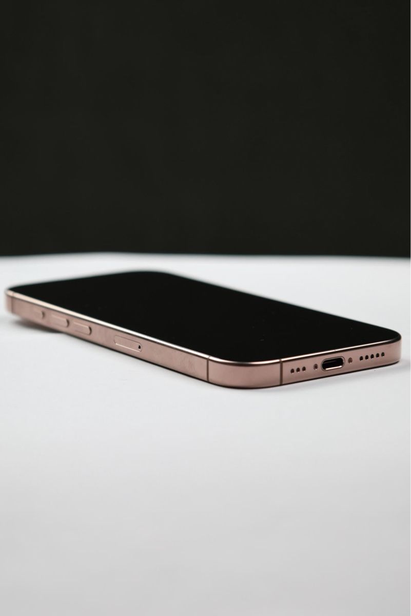 Apple Handys / Smartphones: iPhone 16 Pro Rose Gold – Gebraucht aus Düdingen von Baliii 3