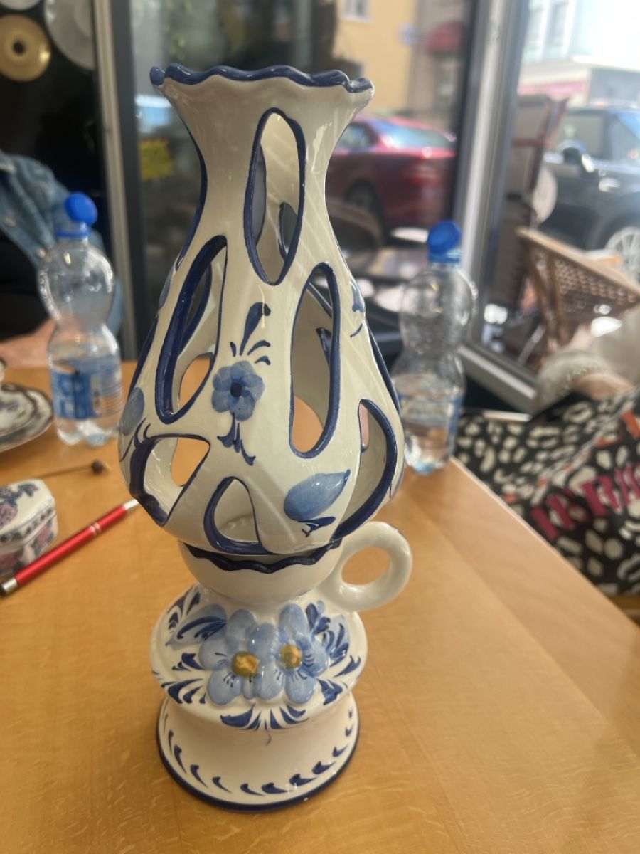 Lanternes: Handgemachte Keramik Laterne mit Blumenmuster.  – D'occasion à Rorschach par TrendyDeals