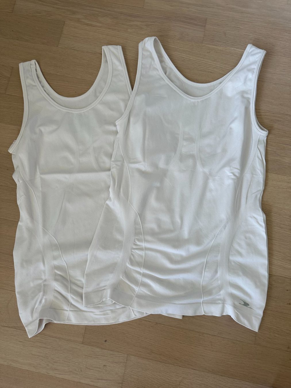 Top: Crane - Top - S - weiss- Thermo - 2er Set – Usato da Dübendorf venduto da san_tt6m