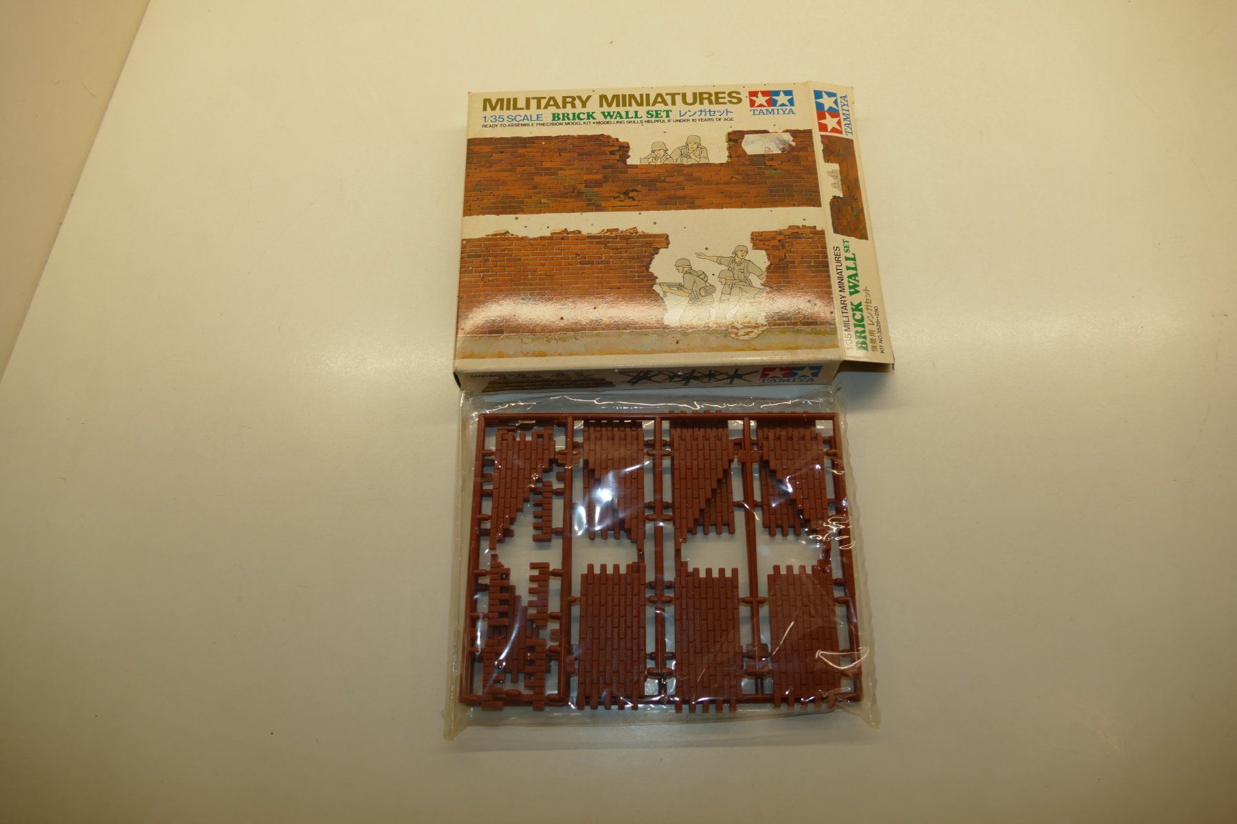 Tamiya Modellbausätze & Standmodelle: Tamiya 1:35: Brick Wall Set – Neu (gemäss Beschreibung) aus Niederhasli von rail-duerst 1