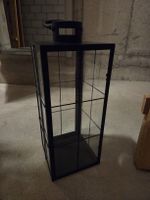 laterne aus Metall und Glas
