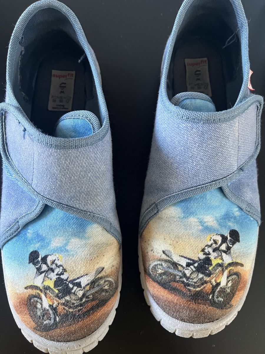 Superfit Scarpe per ragazzi: Hausschuh Größe 33 – Usato da St. Gallen venduto da chrismotov