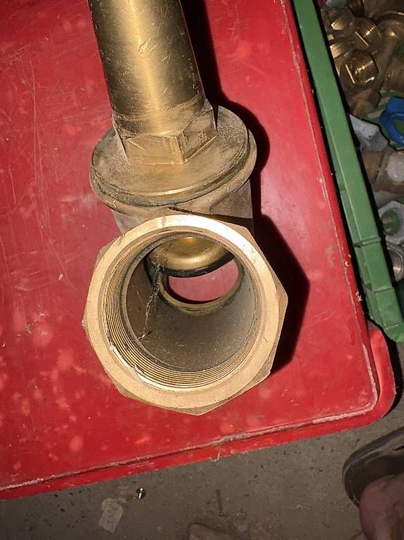 Armaturen: Schrägsitzventil 2 Zoll – Gebraucht aus Oberbipp von bois89 1