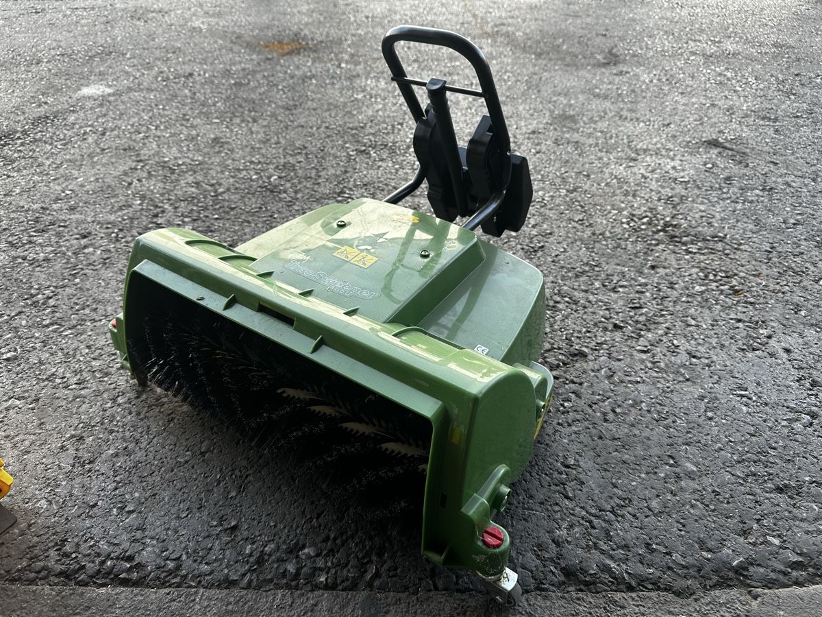 John Deere Véhicules pour enfants: John Deere Putzmaschine – D'occasion à Steinach par sch_b5qr 3
