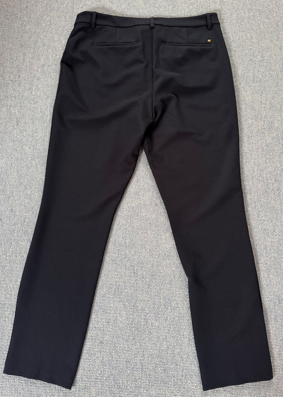 Tommy Hilfiger Pantaloni: Hilfiger Hose – Nuovo (secondo la descrizione) da Kerzers venduto da sydney04