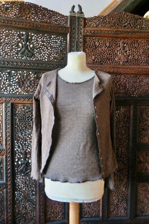 Set Jalve, T-Shirt und Jäcklein Wolle