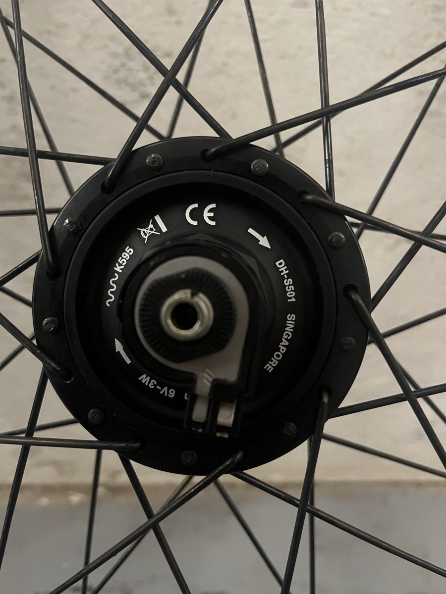 Pneus & Kompletträder: Touring oder Stadt-Radsatz – Gebraucht aus Rieden AG von Verges 4