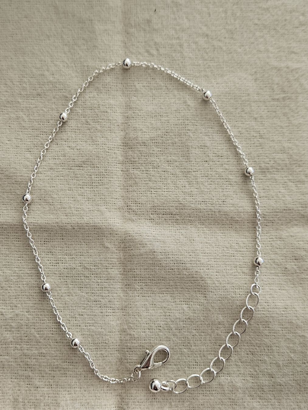 Bracciali & Braccialetti: Fusskette silberfarben mit Kugeln – Usato da Bern venduto da Sabulise