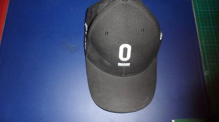 Caps