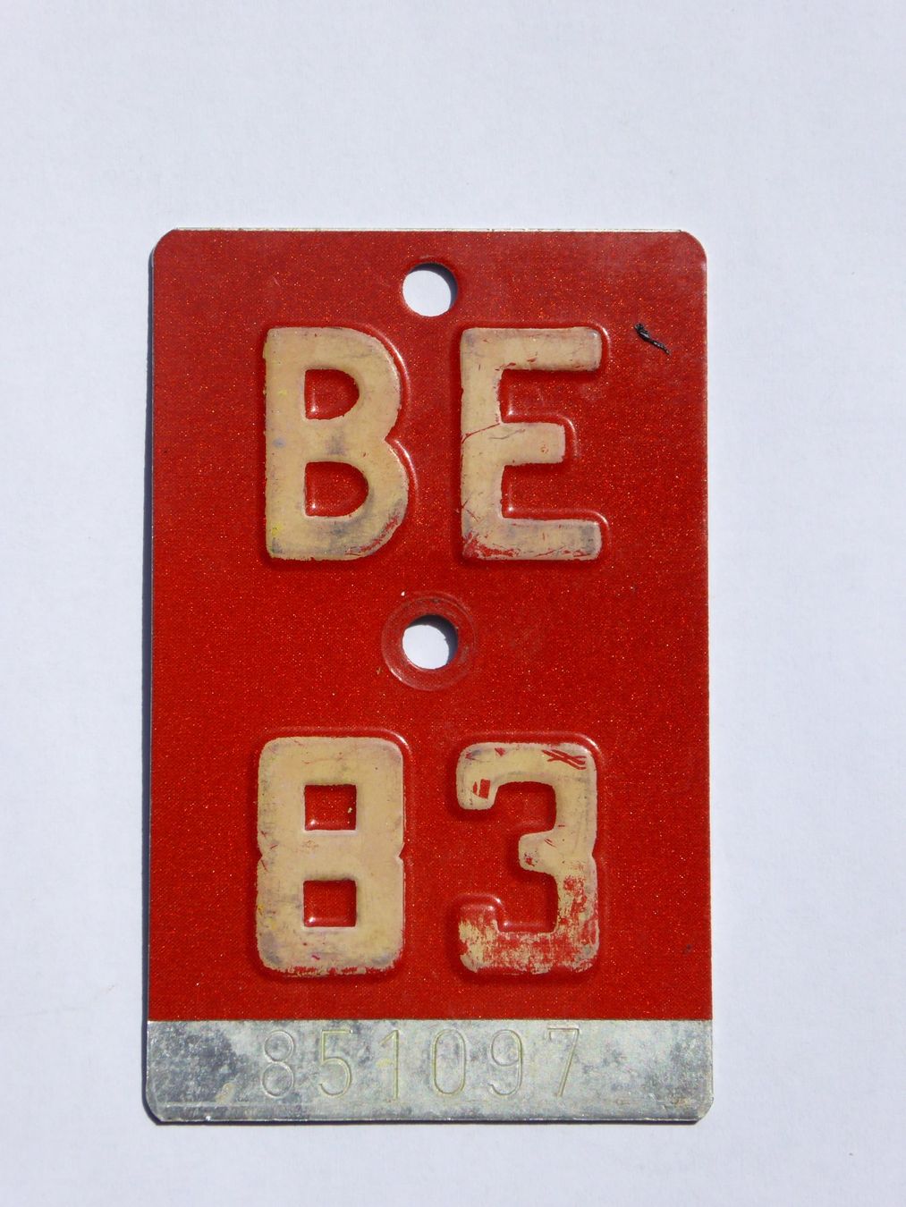 Schilder: Velonummer BE 83 – Gebraucht aus Stadel-Winterthur von Puch1953
