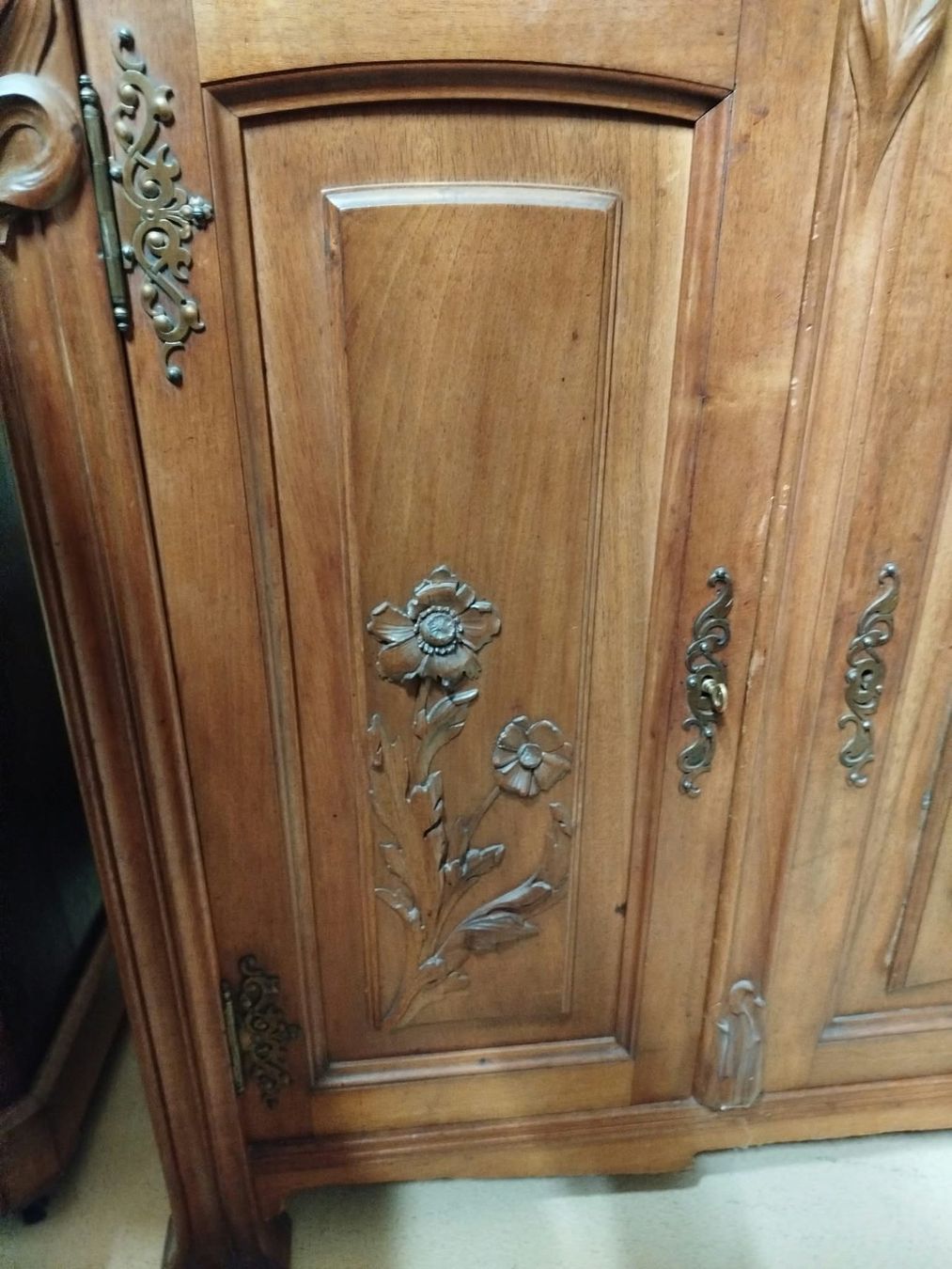 Commodes: Commode Art Nouveau – D'occasion à La Chaux-de-Fonds par Emmaus2300CDF 1