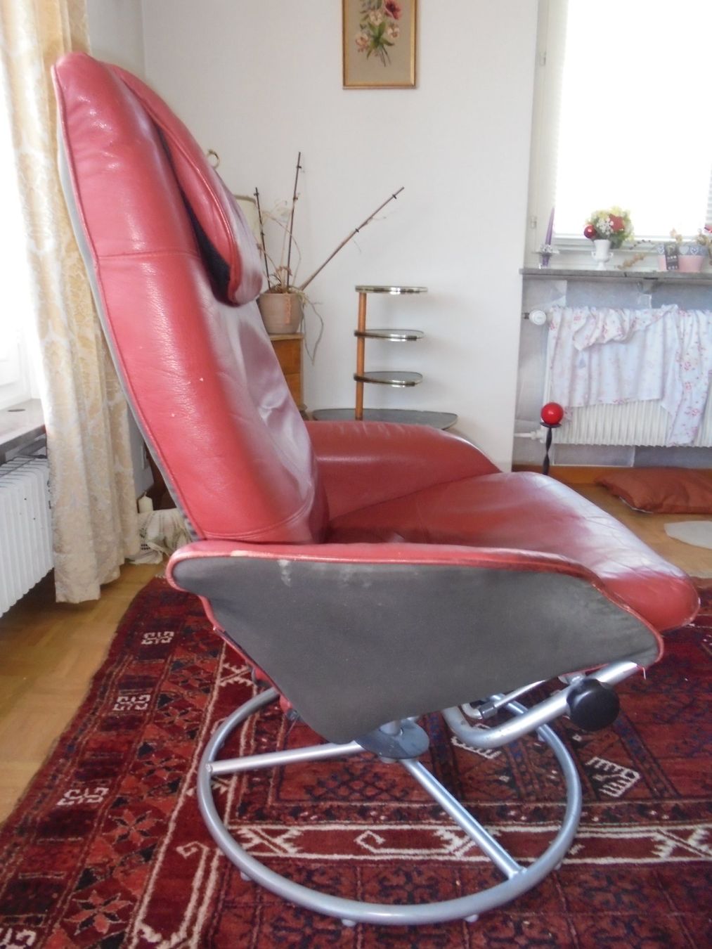Poltrone: Roter Leder Relaxsessel, Drehfuess, – Usato da Rüschegg-Heubach venduto da bmw325x 2