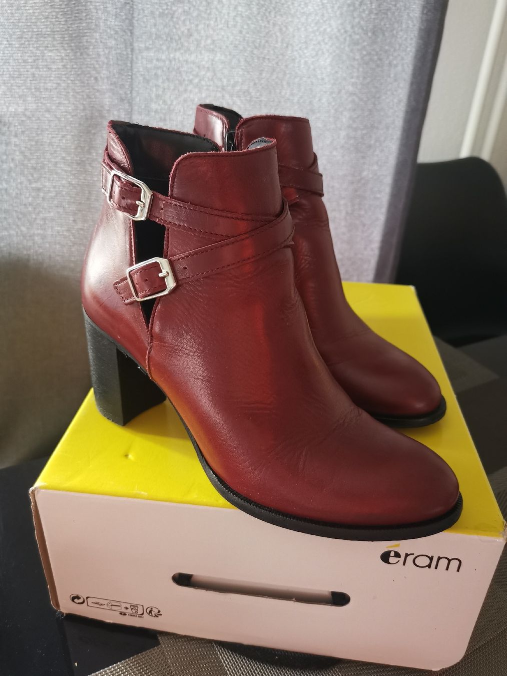 Chaussures femmes: Stiefeletten Weinrot Leder 38 – Neuf (Voir description) à Pfaffhausen par mat_ld9l