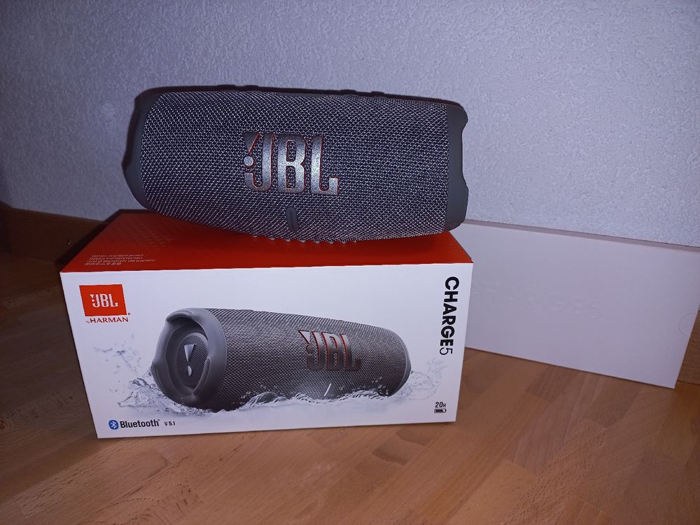 JBL Charge5 (Neu (gemäss Beschreibung)) in Schönenberg ZH für CHF 94 ...