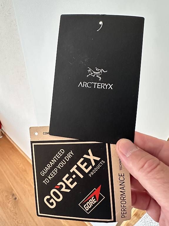 Vestes: Arcteryx Alpha GTX Lightweight Jacke Herren  – D'occasion à Zermatt par ber_sdz7 2