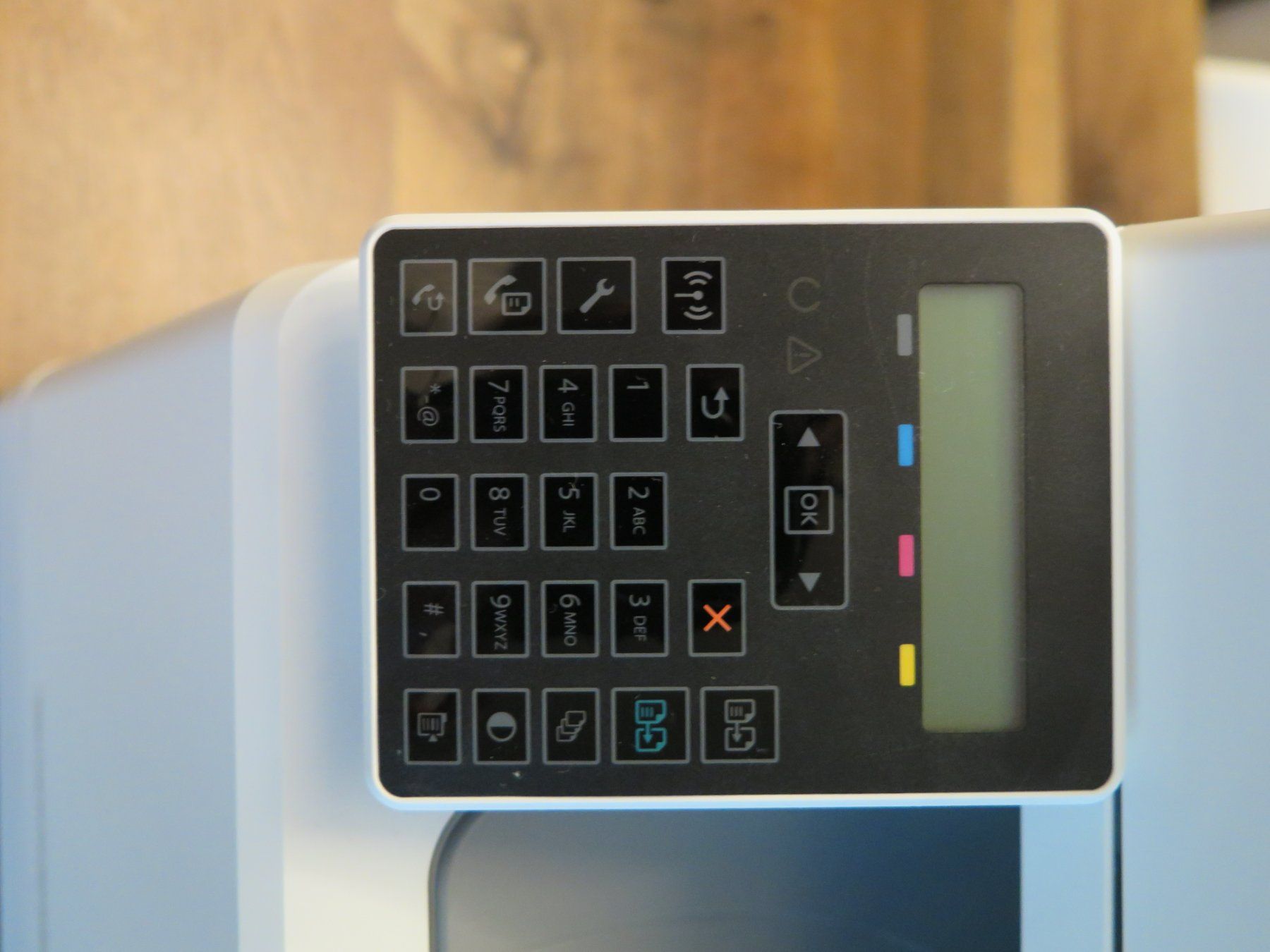 Hewlett Packard Stampanti: HP Laser-Farb-Multifunktionsdrucker – Usato da Hausen am Albis venduto da Soul2026 1