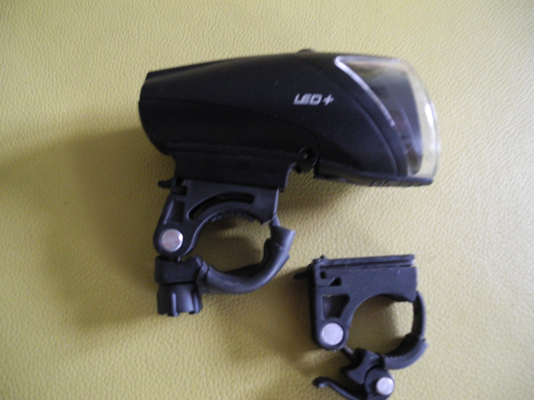 Busch + Müller Pezzi di ricambio: Fahrradlicht bm LED+ – Usato da Worb venduto da kebe01 1
