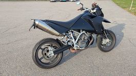 KTM 950 Supermoto LC8 V2 ktm 950SM