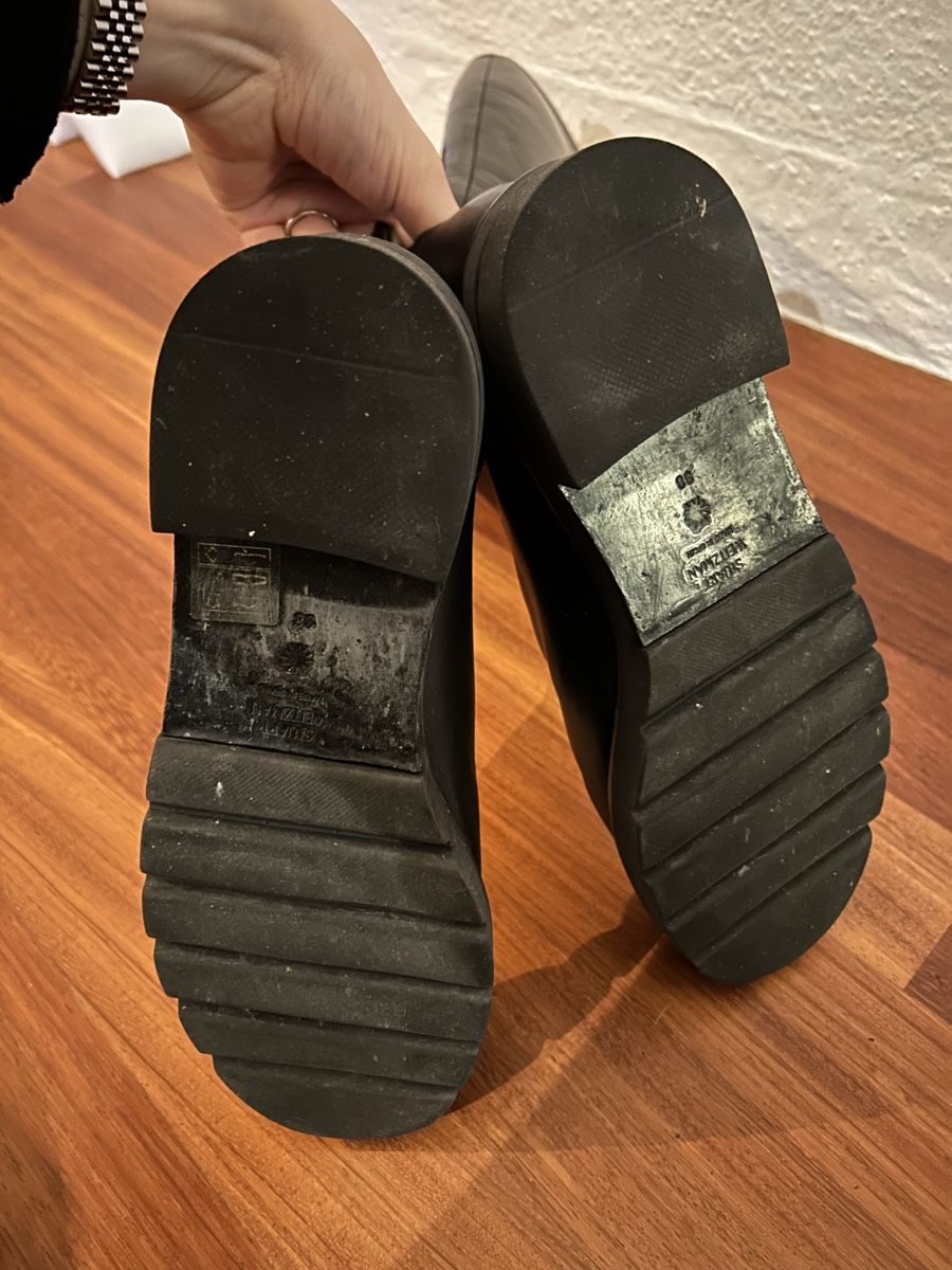 Stuart Weitzman Scarpe da donna: Schwarze Stiefel Stuart Weitzman, Grösse 38 – Usato da Oberrieden venduto da Mlew 5