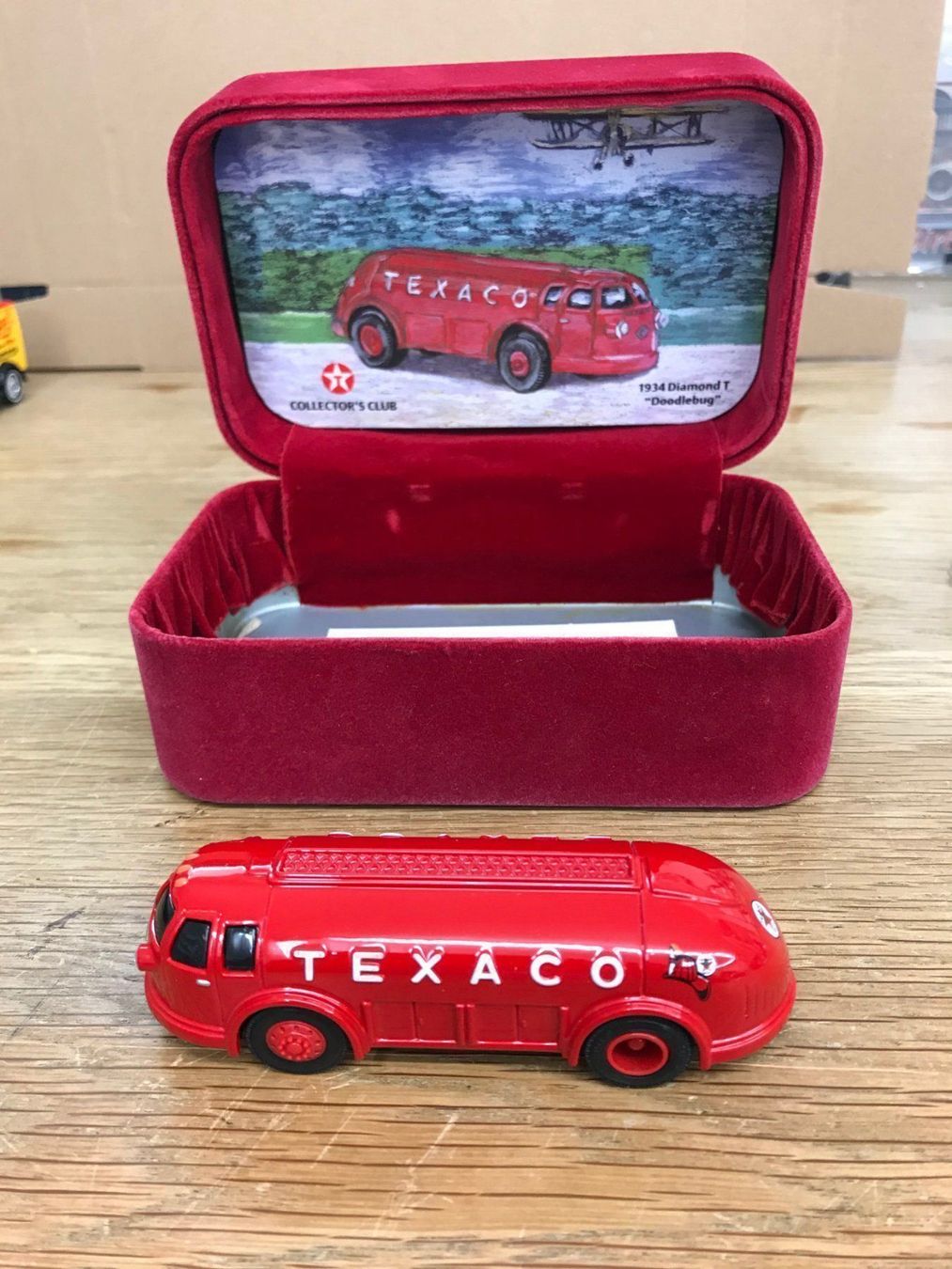 Voitures modèles: DIAMOND T  "DOODLEBUG"  TRUCK  "TEXACO" – Neuf (Voir description) à Hugelshofen par lakeinvestor