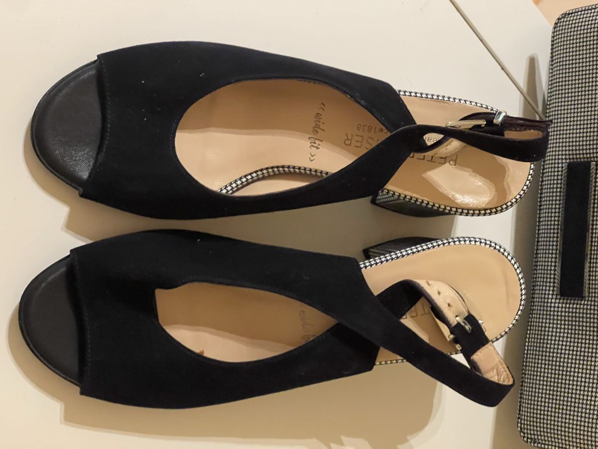 Damenschuhe: Peter Kaiser Sandalen schwarzmit Tasche – Neu und originalverpackt aus Riehen von katep75