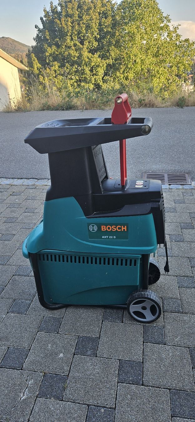 Bosch Häcksler: Häcksler Bosch AXT 22 D – Gebraucht aus Trimbach von dia_nv9g