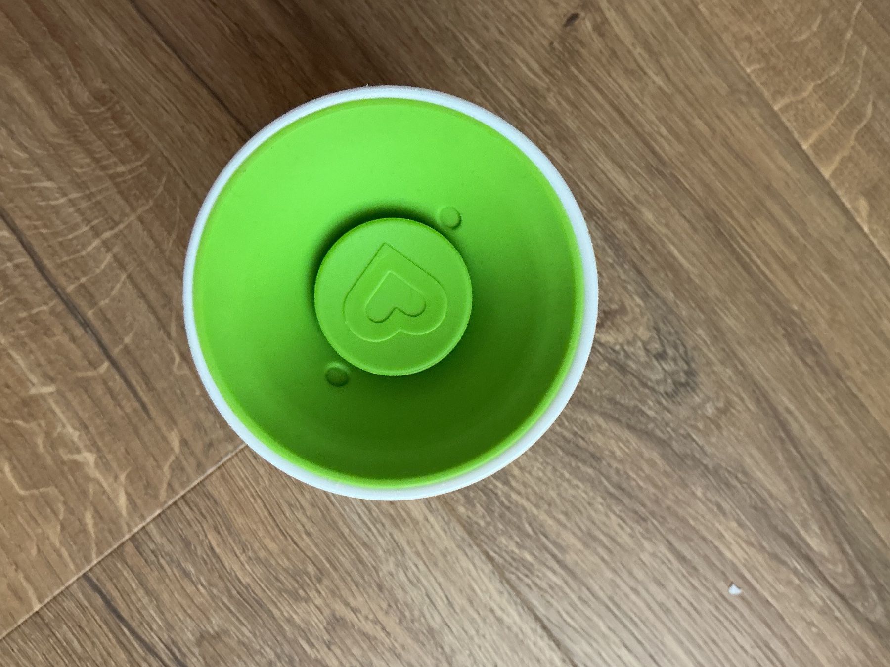 Pasti del neonato: Munchkin Miracle 360° Cup – Usato da Brugg AG venduto da Magna3 2