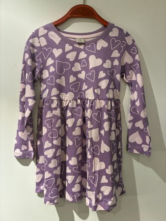Schönes Kleid Gr. 104, Neu