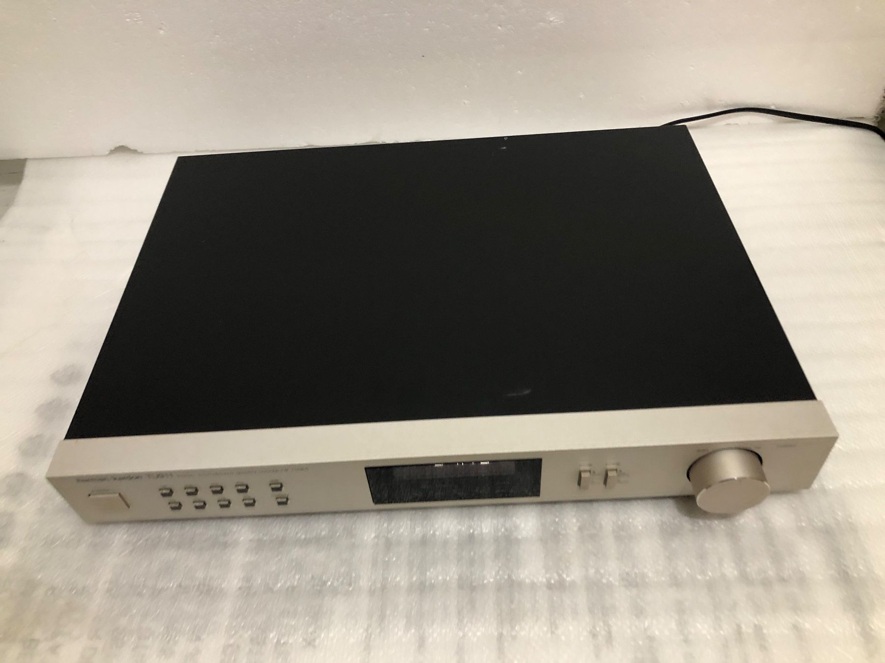 Harman-Kardon Radio: Tuner Harman Kardon TU911 – Usato da Biel-Bienne venduto da alos07 1