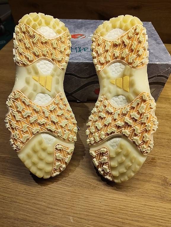 Scarpe da donna: Adidas Golfschuhe Gr: 40 – Usato da Ruggell venduto da Momorizzio 2