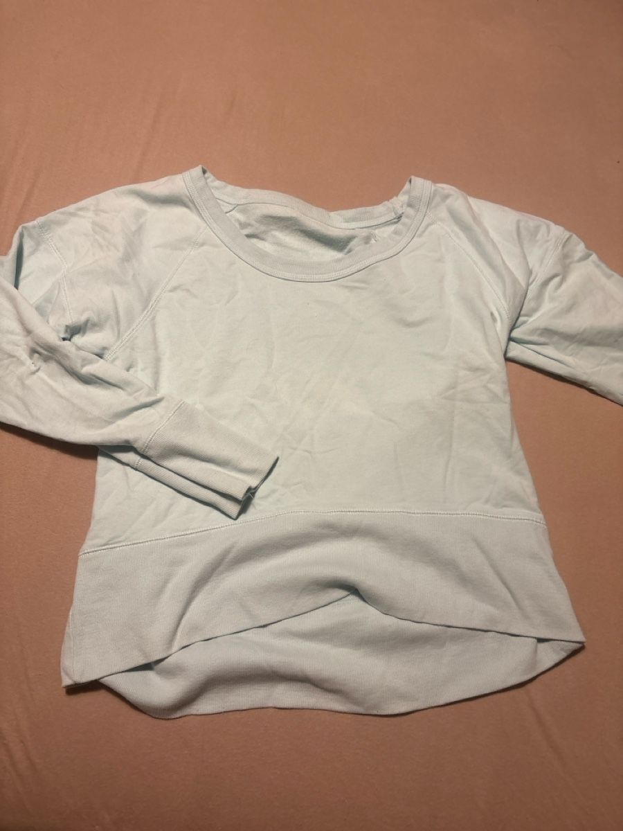 Maglioni & Felpe: Lässiger Damen Pullover in Pastellblau, Grösse S – Usato da Strengelbach venduto da Puremad