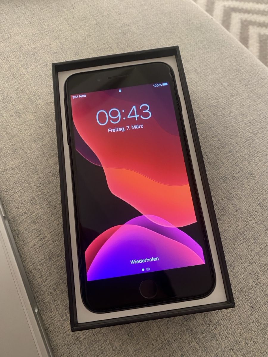 Apple Portables: Apple iPhone 7 Plus Jet Black guter Zustand – D'occasion à Solothurn par damomami