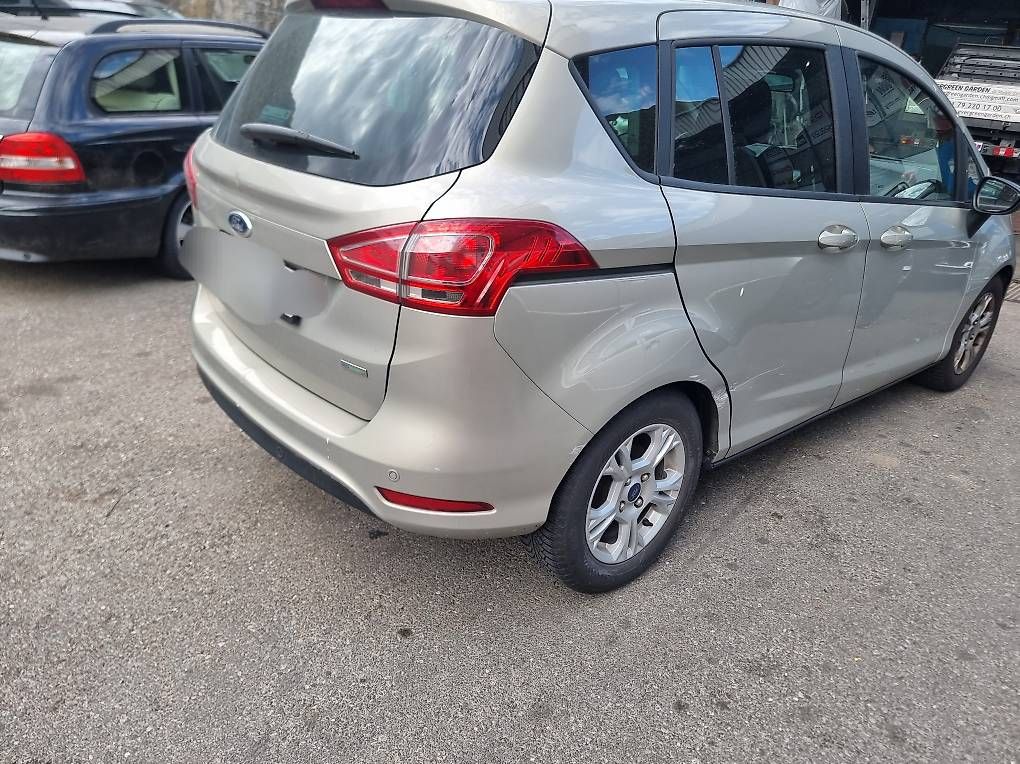 Automobili: Ford b-max 1.0 ecoboost  – Usato da Bironico venduto da Maurizzio 2