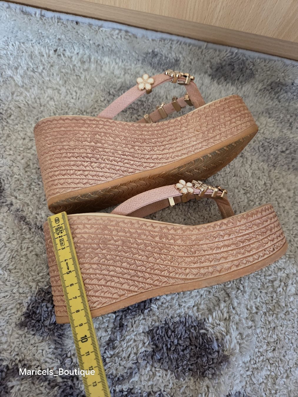 Scarpe da donna: Platform Sandals Pink Flower Detail Size 35 – Usato da Winterthur venduto da Maricels_Boutique 6