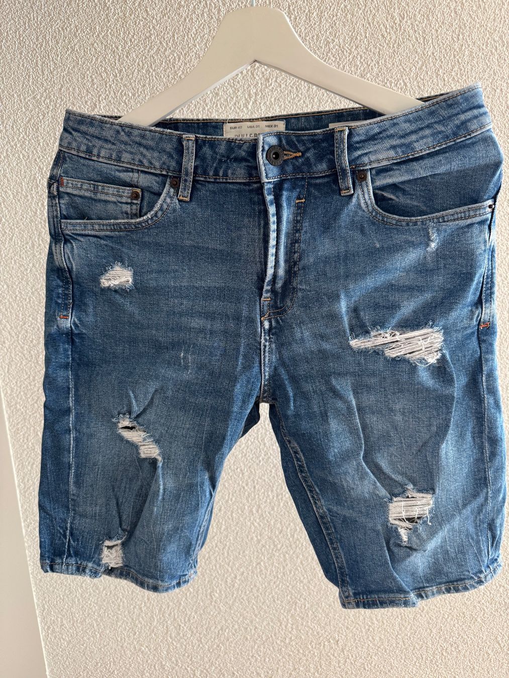 Jeans: Pull&Bear Jeans-Shorts Grösse 48 – Gebraucht aus Dübendorf von gru_v8px