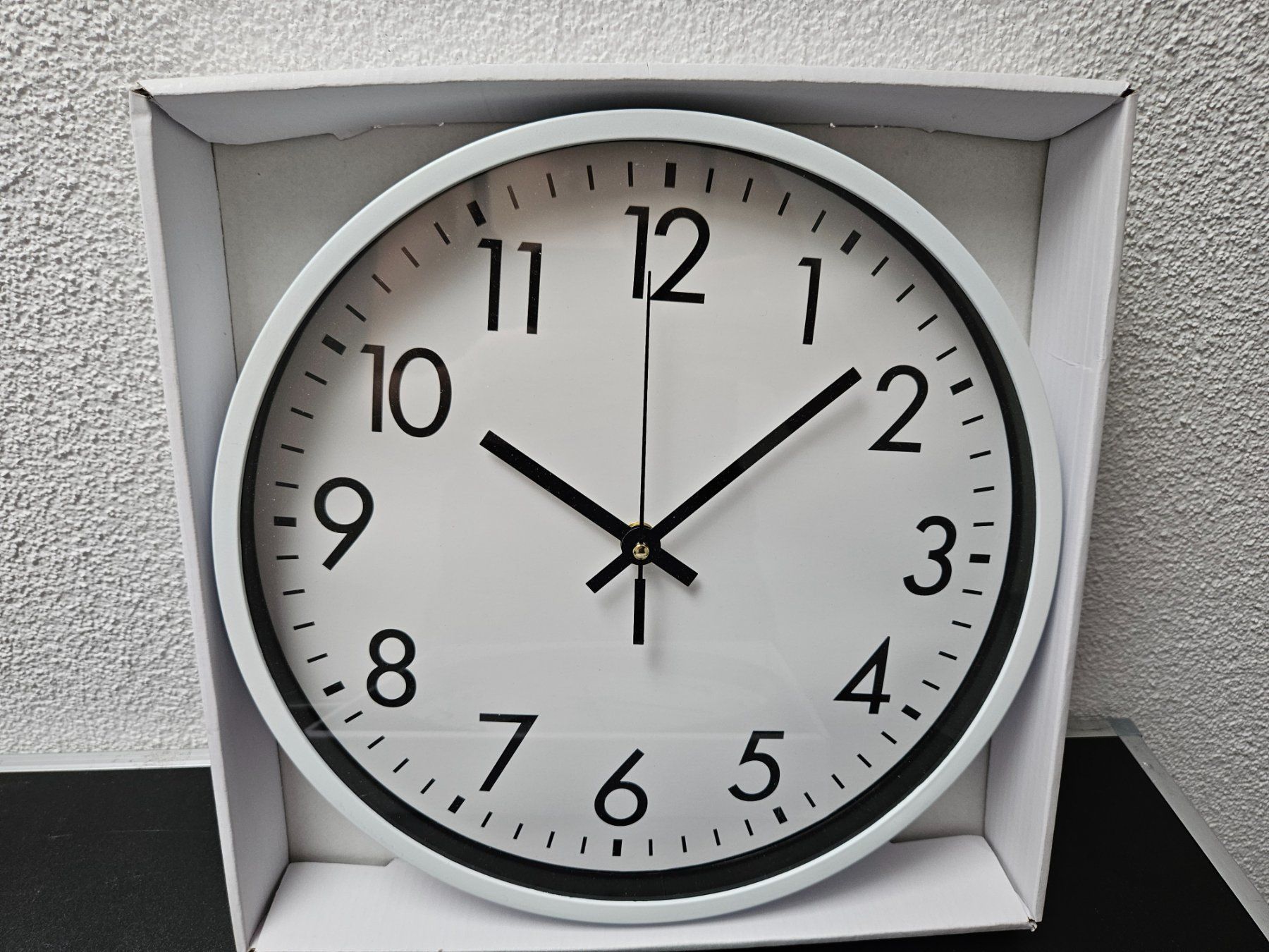 Orologi: Neu - Wanduhr weiss ca. 30cm – Nuovo e nell'imballaggio originale da Dagmersellen venduto da Jarsetz_Restposten