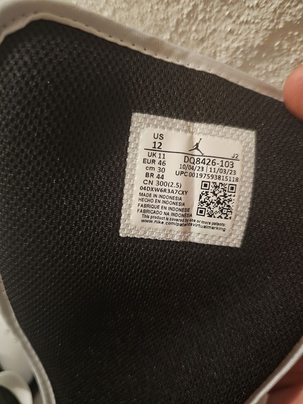 Jordan Scarpe da uomo: Nike Air Jordan 1 Mid Gr. 46 – Nuovo e nell'imballaggio originale da Meisterschwanden venduto da Luluku 3