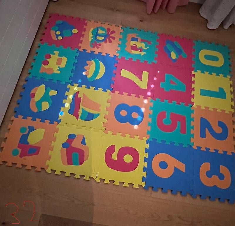 Tapis de jeu: Puzzlematte Spielmatte farbig – D'occasion à Frauenfeld par anaul_2000
