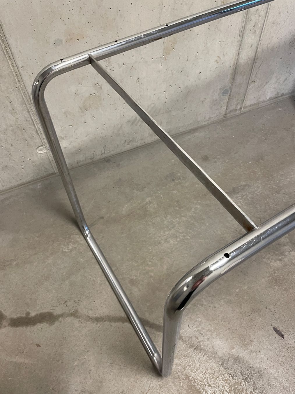 Altri mobili: Tischgestell Chromstahl ähnlich Marcel Breuer – Usato da Zürich venduto da starch.studio 2