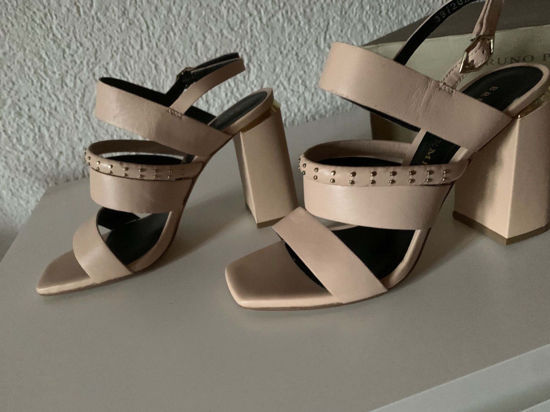 Scarpe da donna: Leder Schuhe gr. 39 Rosé – Usato da Staad SG venduto da Perle888