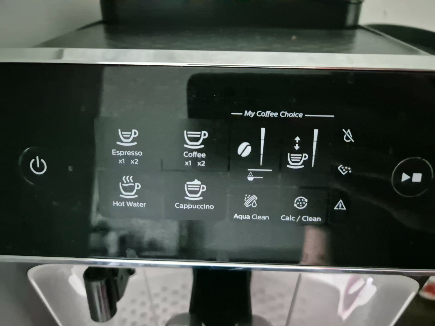 Philips Macchine per caffè & Macchine per espresso: Philips Kaffeevollautomat EP2235/49 – Usato da Pfäffikon ZH venduto da Jasmin1994 2