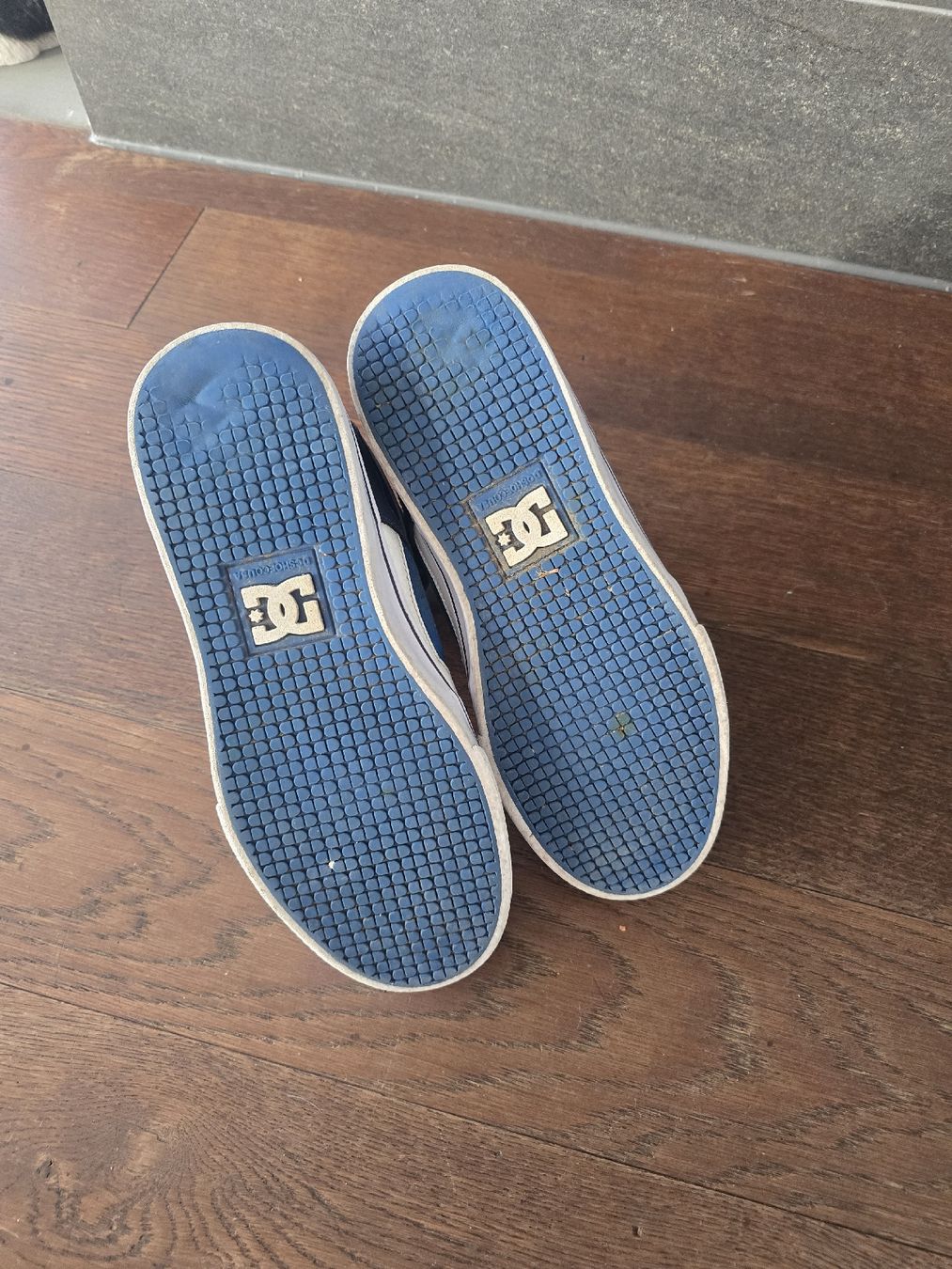 DC shoes Scarpe da uomo: DC Schoes Sneaker Gr.37 – Usato da Rorschacherberg venduto da Olgamedved 9