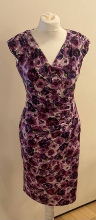 Cocktail-Kleid mit Blumenmuster - lila violett