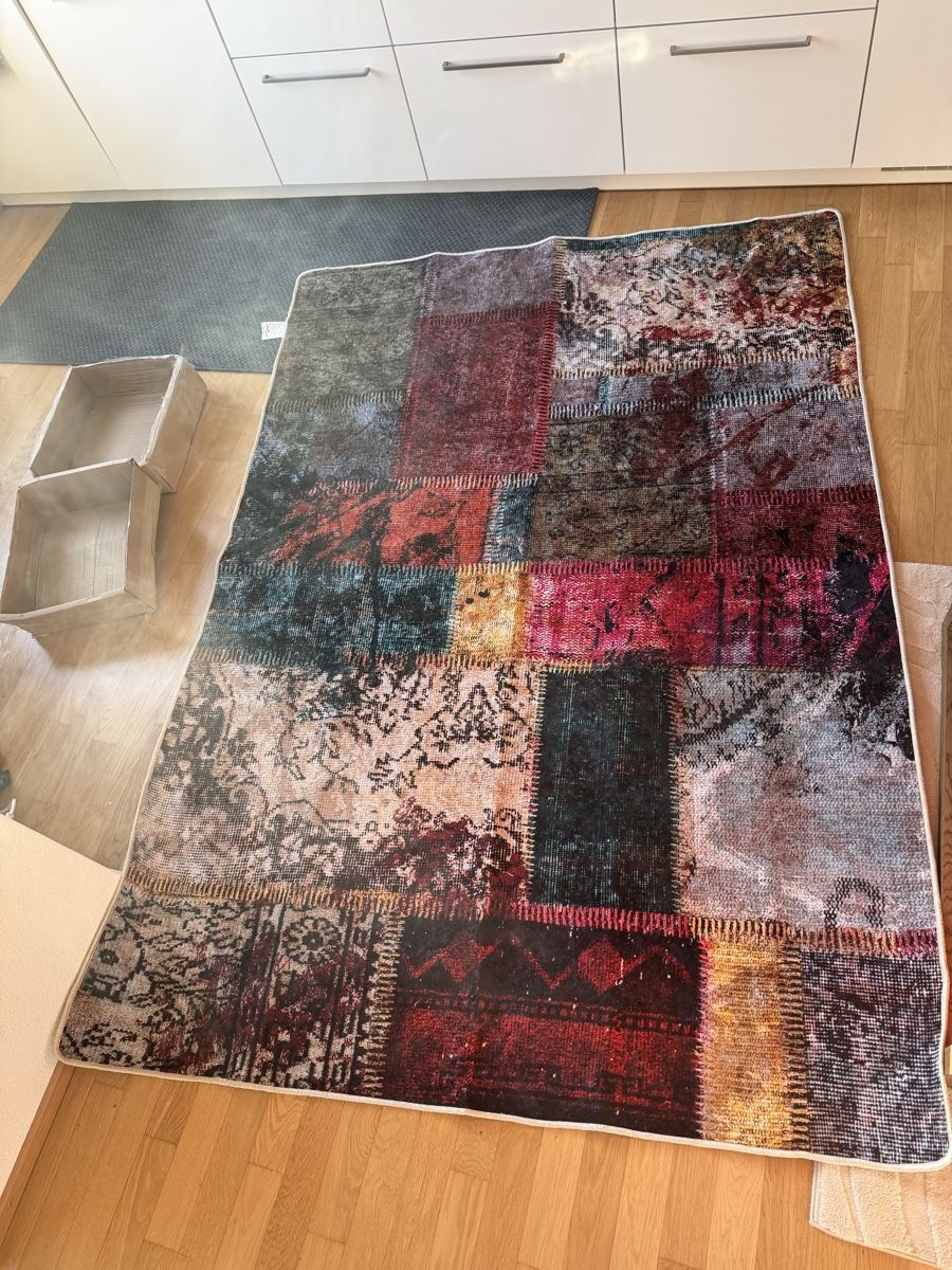 Tappeti: Patchwork-Teppich – Neu, unbenutzt – Nuovo e nell'imballaggio originale da Root venduto da Man_Sylaj 2