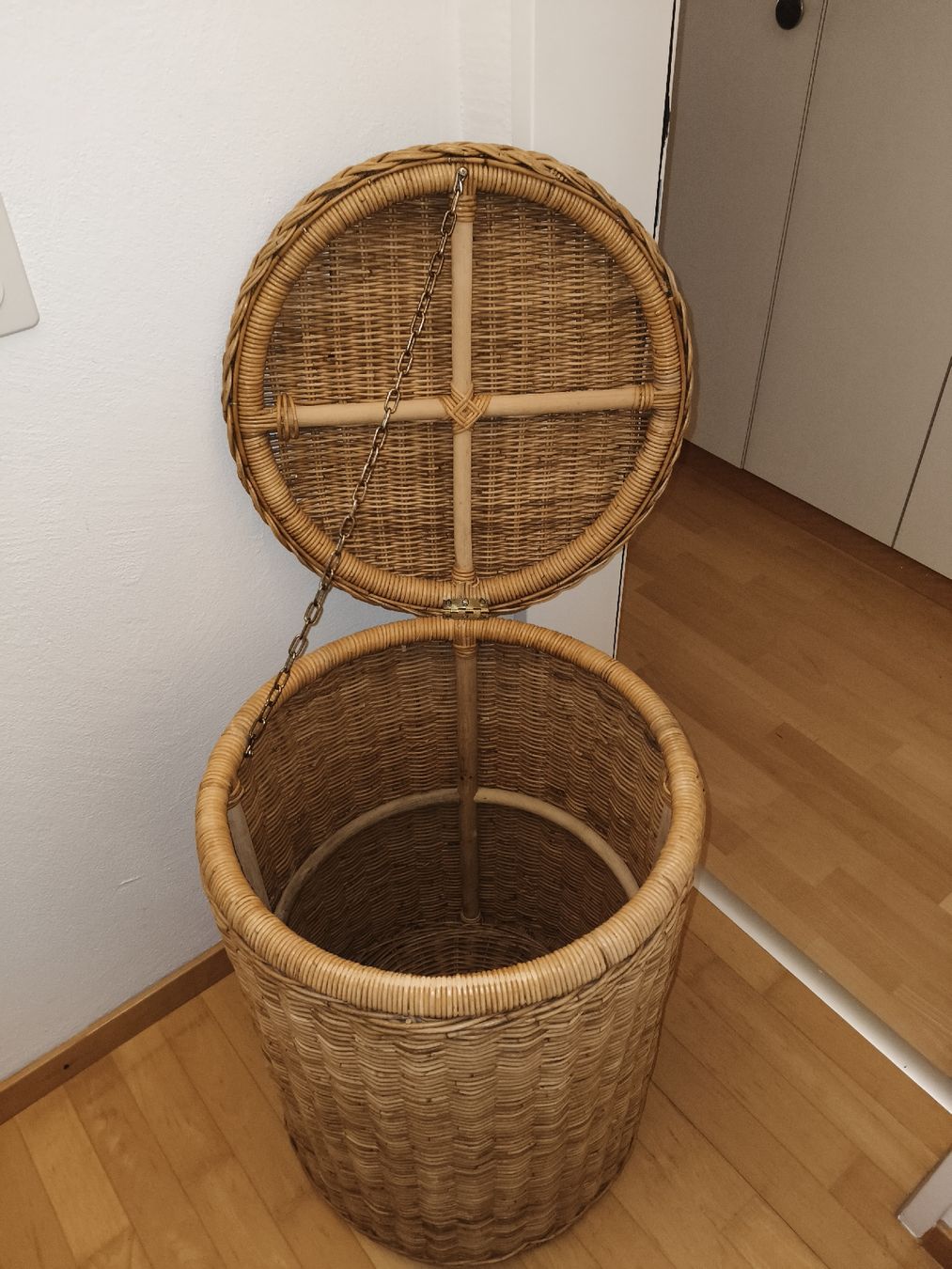 Cesti per biancheria: Wäschekorb geflochen rund – Usato da Oberrieden venduto da joj_6wlx 2