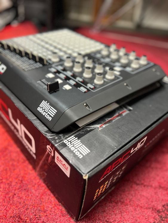 AKAI APC 40 Controller Top Zustand ab 1 CHF (Gebraucht) in Oftringen ...
