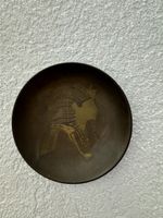Assiette décorative pharaon ornée 25cm