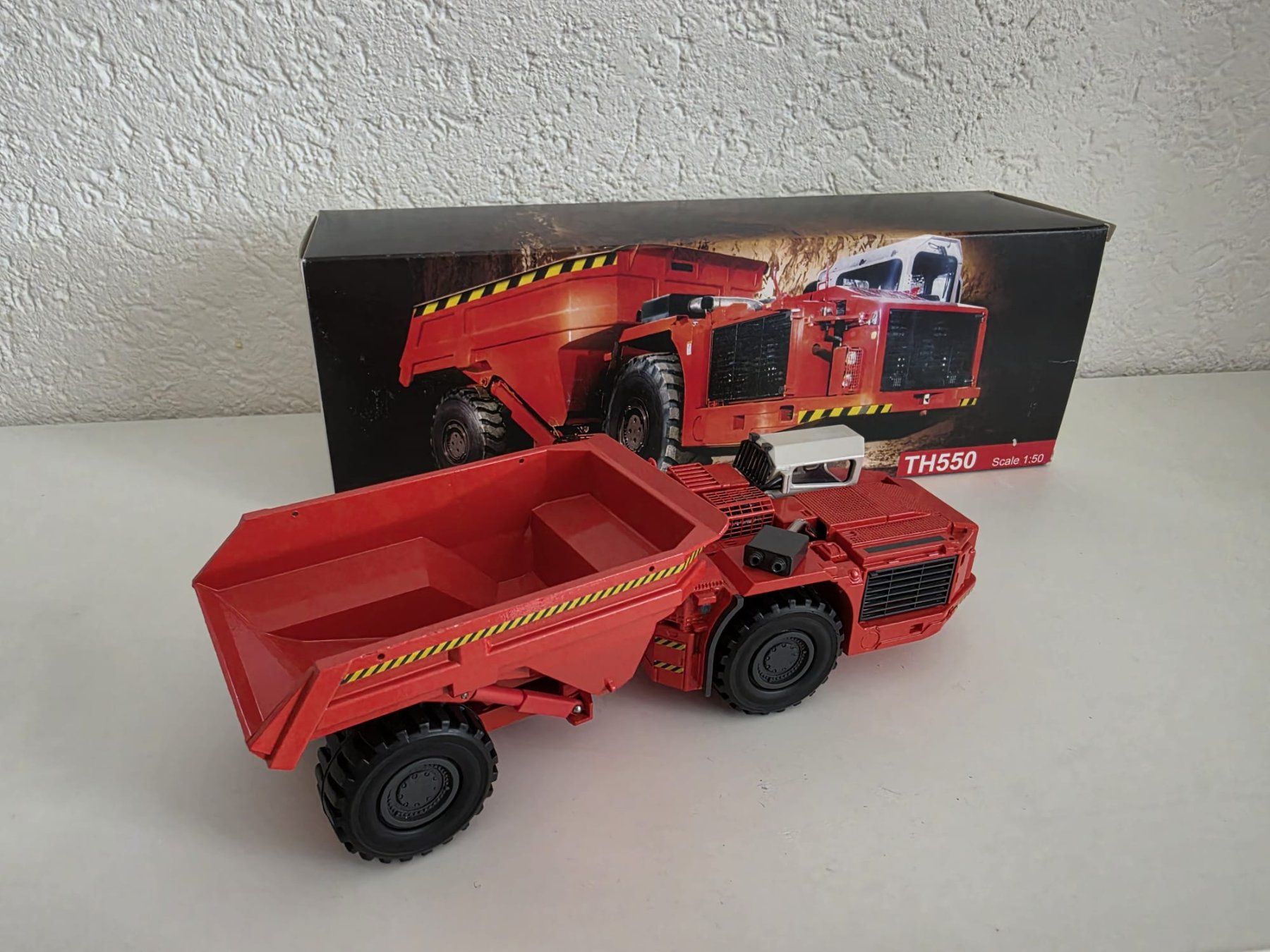 Kit di modellismo & Modellini statici: TH550 1:50 Muldenkipper – Usato da St. Ursen venduto da Sparafuchide